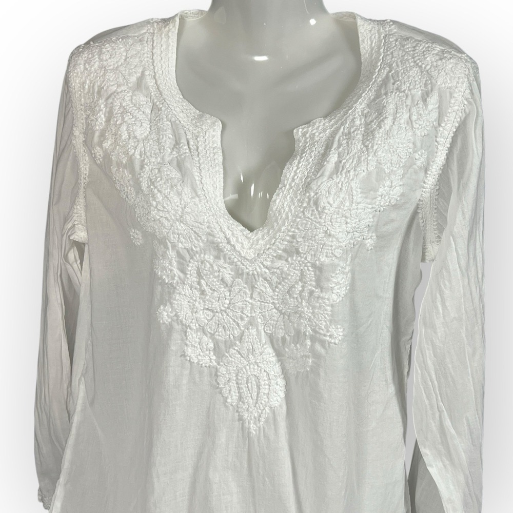 Catalog Favorites Womens Blouse Tunic‎ Shirt M White Paisley Embroidered Beach
